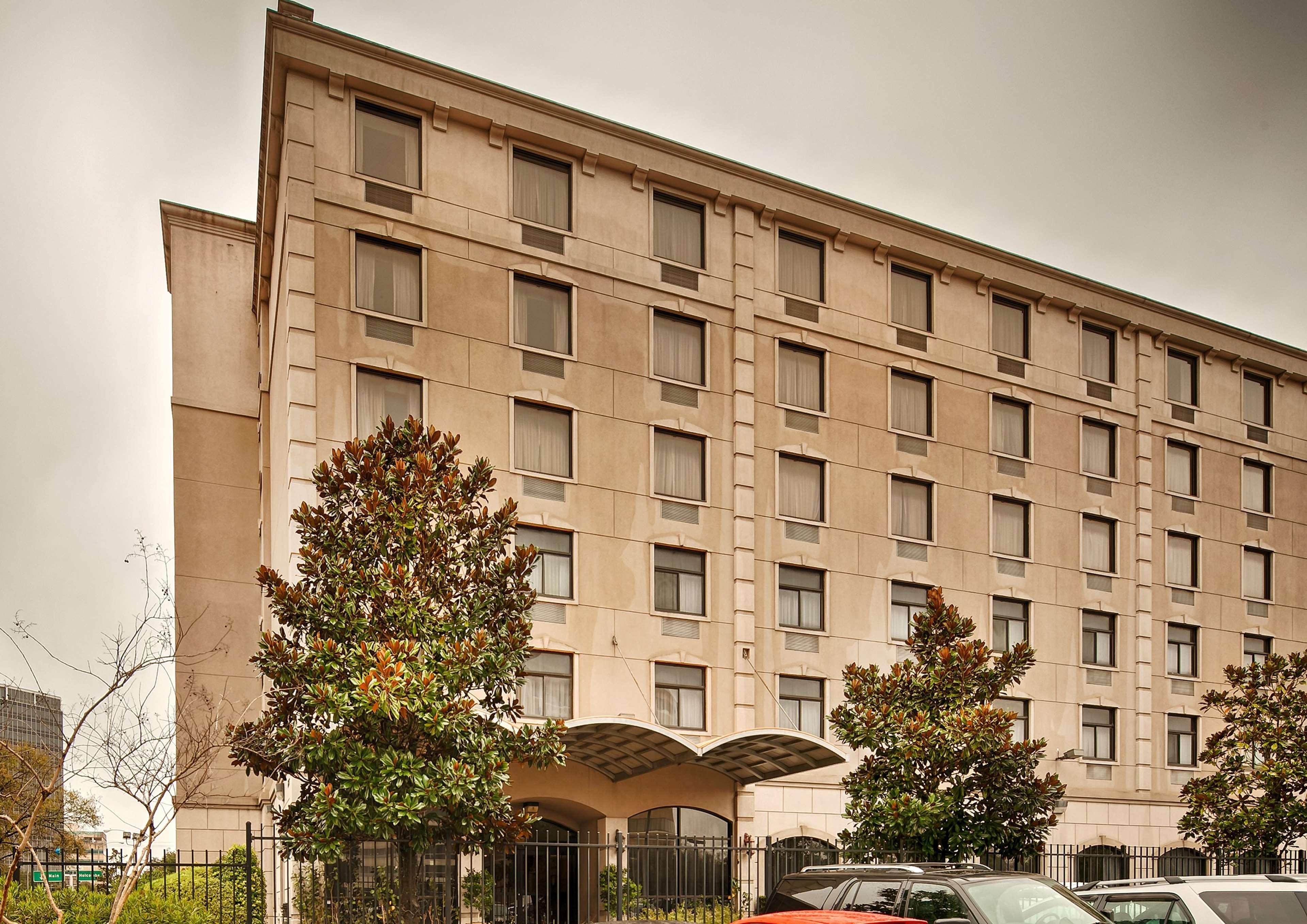 Surestay Plus Hotel By Best Western Houston Medical Center Exterior foto